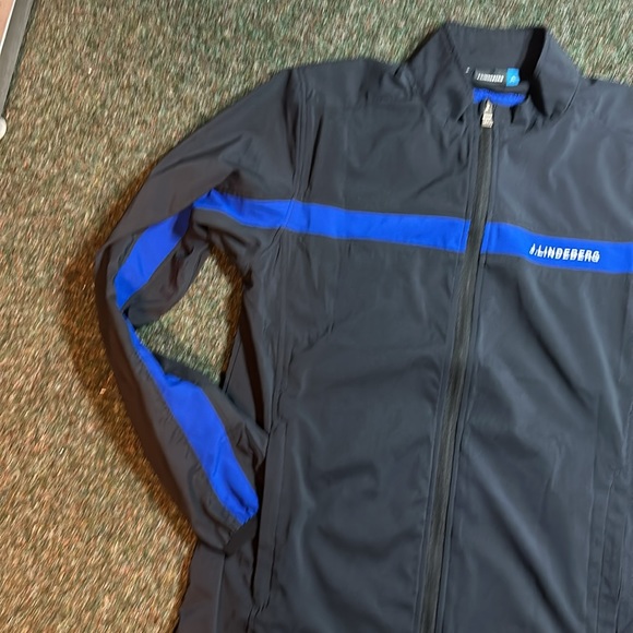 J.Lindeberg Golf Windbreaker - Picture 3 of 11